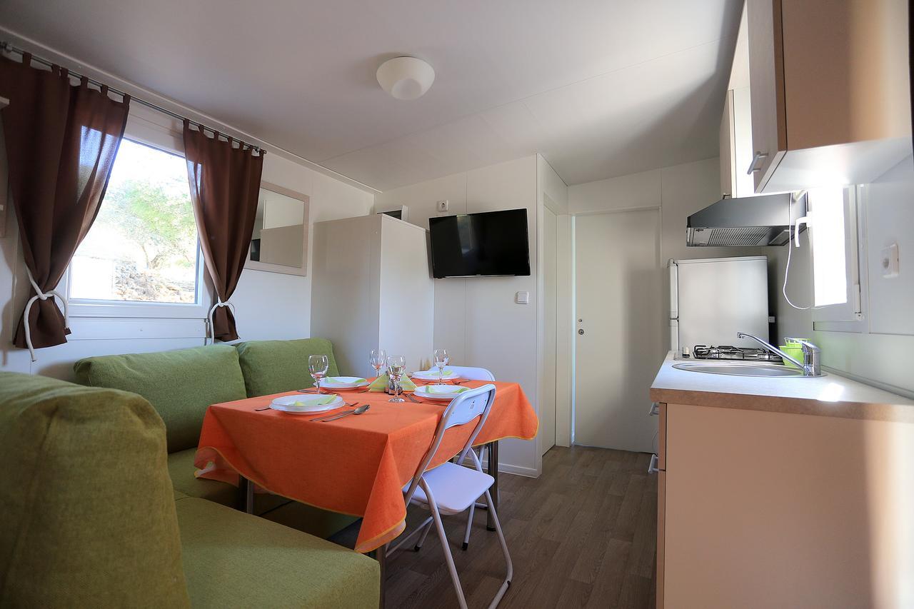 Mobile Homes-Slanica Murter Luaran gambar
