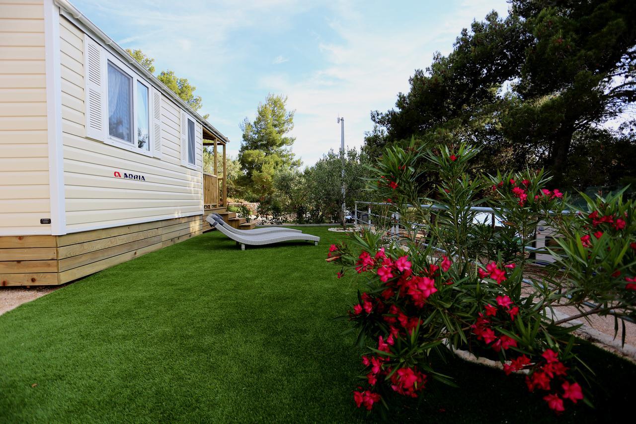 Mobile Homes-Slanica Murter Luaran gambar