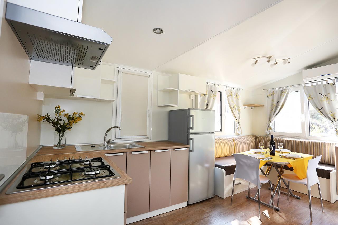 Mobile Homes-Slanica Murter Luaran gambar