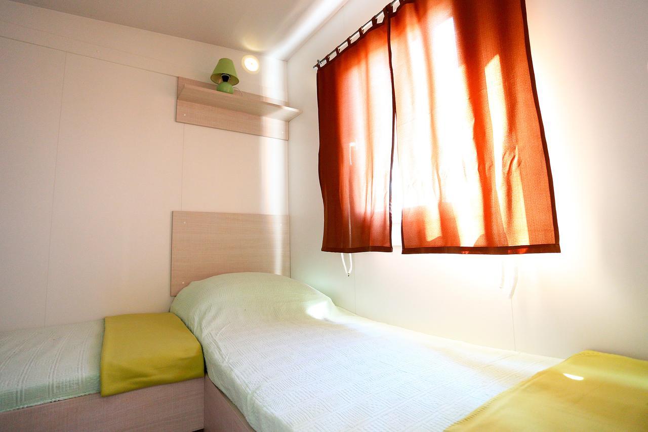 Mobile Homes-Slanica Murter Luaran gambar
