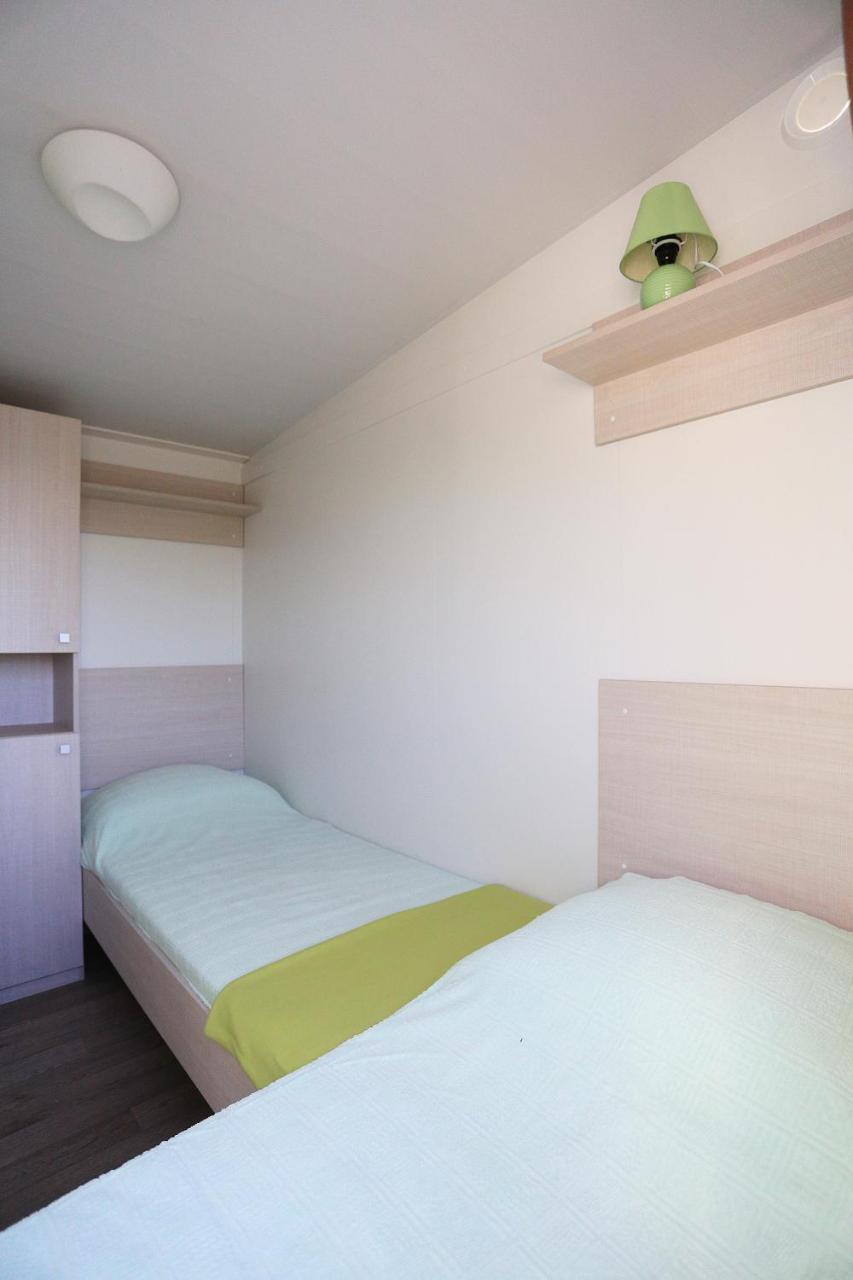 Mobile Homes-Slanica Murter Luaran gambar